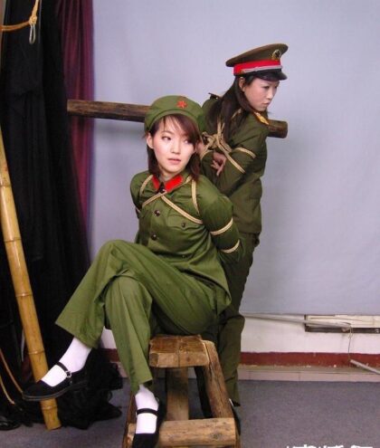 中国女兵緊縛 -2