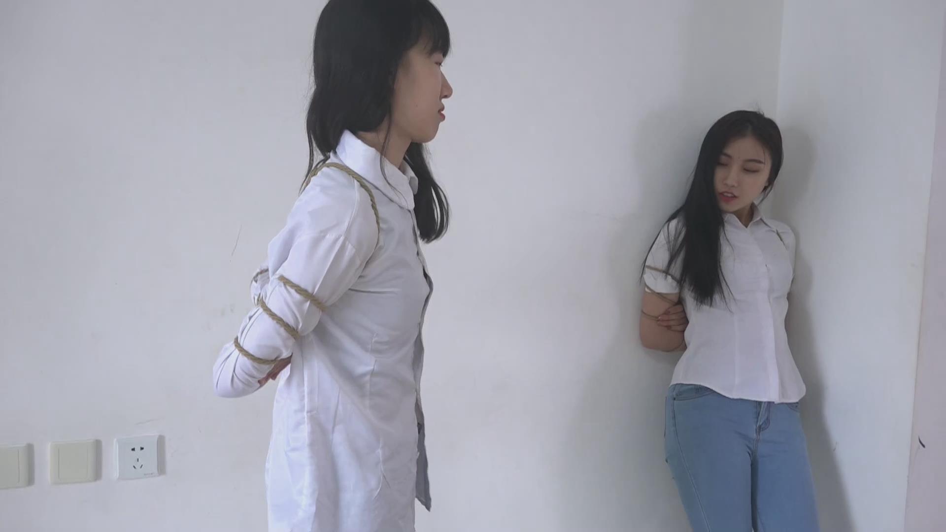 少女を緊縛拘束中国式緊縛 拘置所の女犯 - chinakb