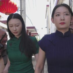 英雄姉妹花 (亜亭、易芝)